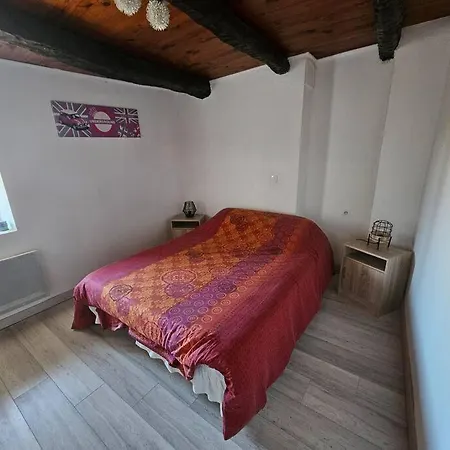 Maison De Village Dans Hameau Calme *