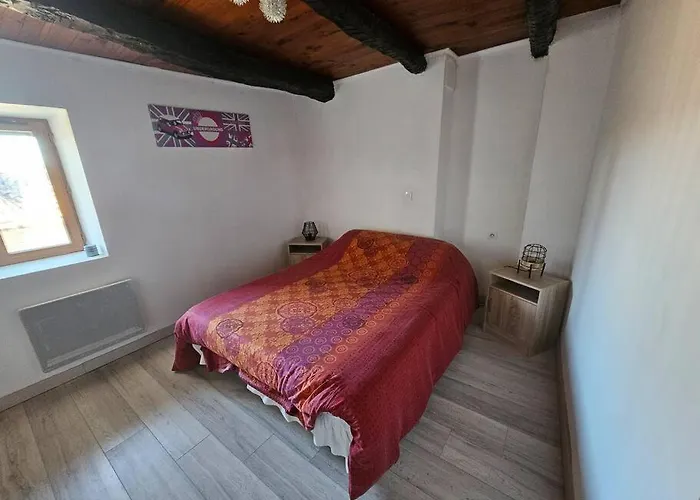Maison De Village Dans Hameau Calme *